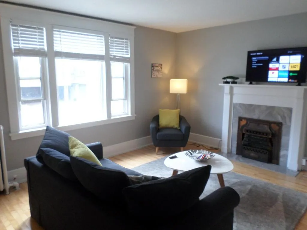 Image of Beautiful, Clean, Quiet 2 BR-In Downtown Ottawa. Parking, WIFI and Netflix Included