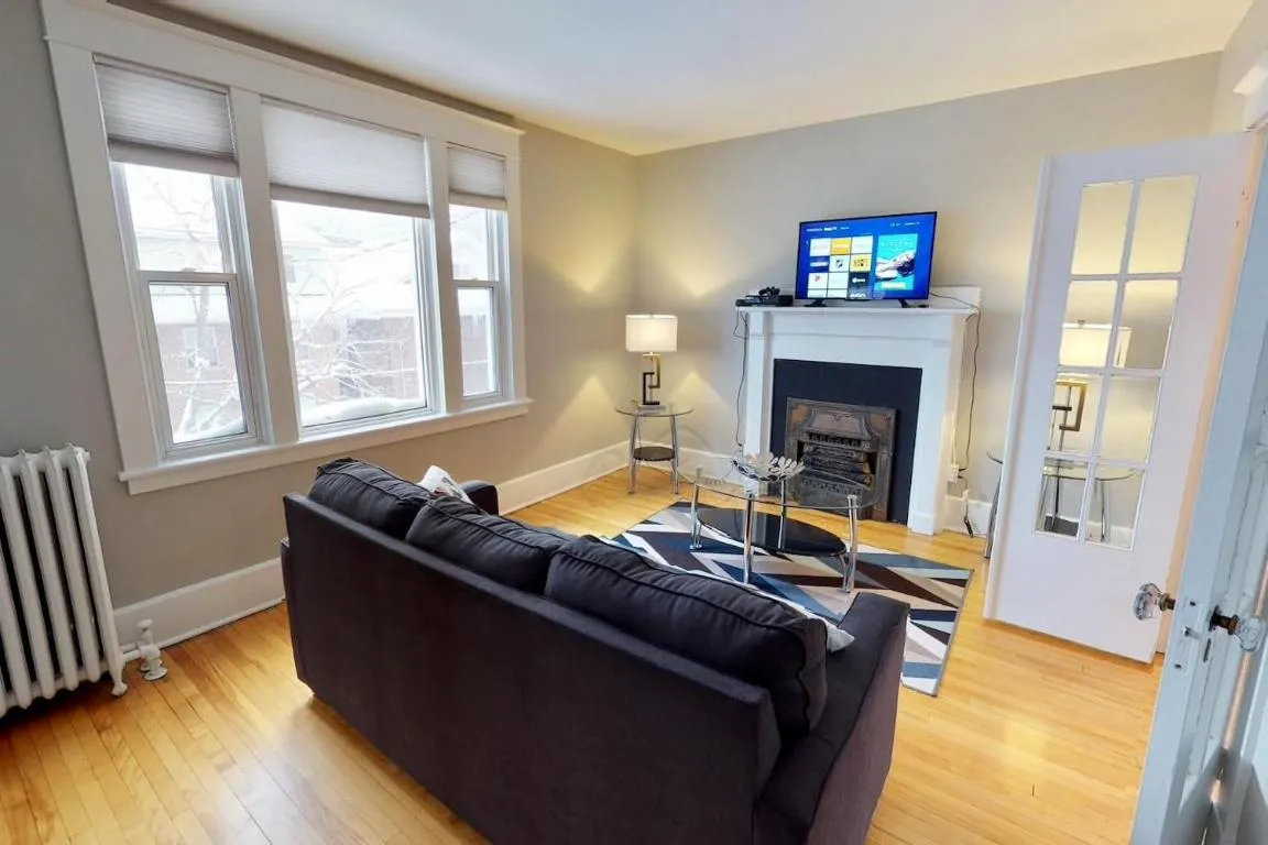 Image of Bright, Clean, Private. In the Heart of Downtown! Parking, Wi-Fi and Netflix included