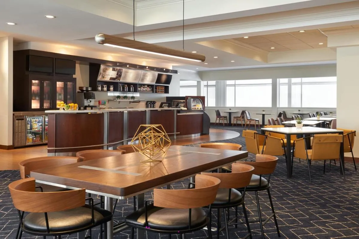 Image 4 of Courtyard by Marriott Ottawa Downtown