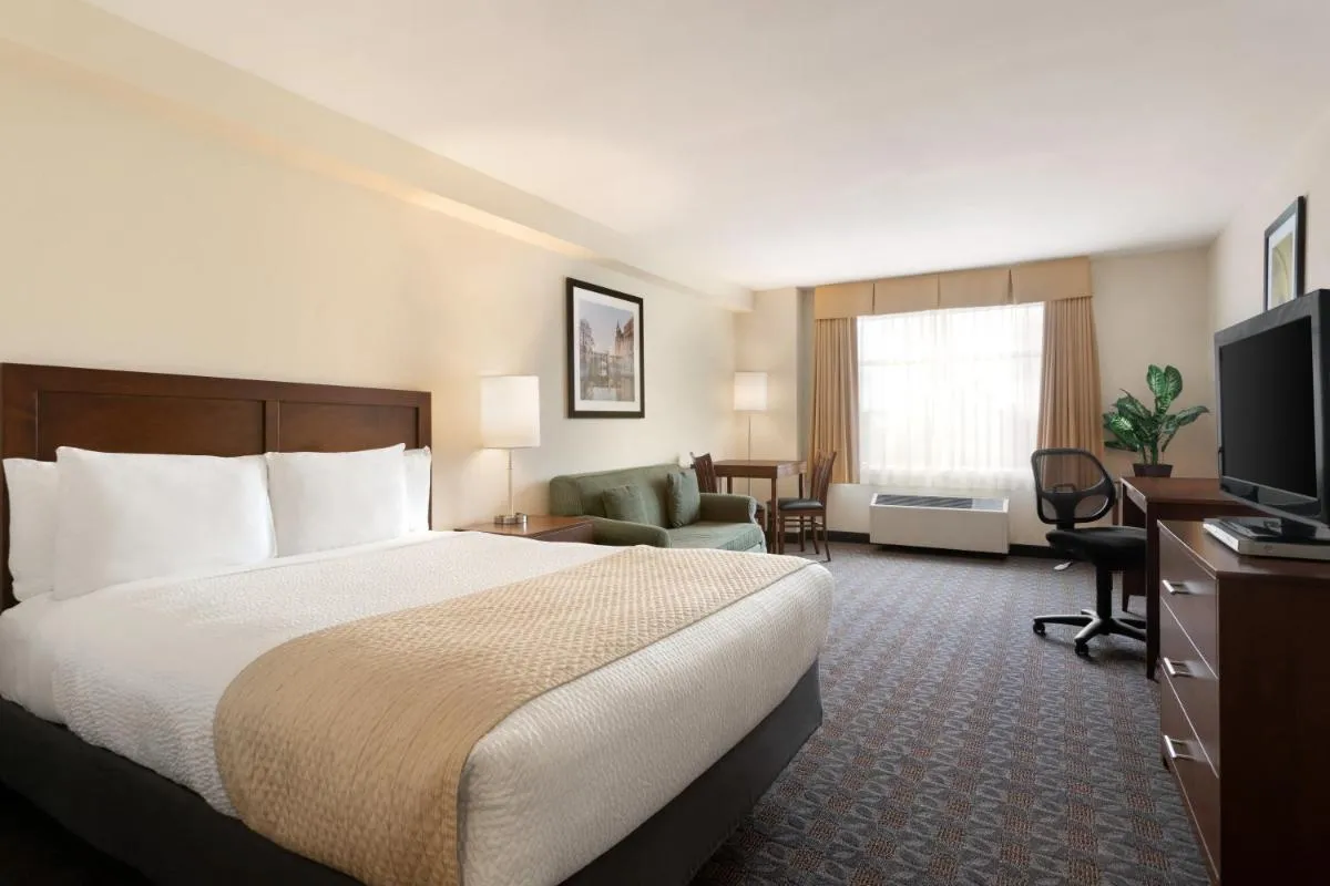 Image 1 of Days Inn by Wyndham Ottawa Airport
