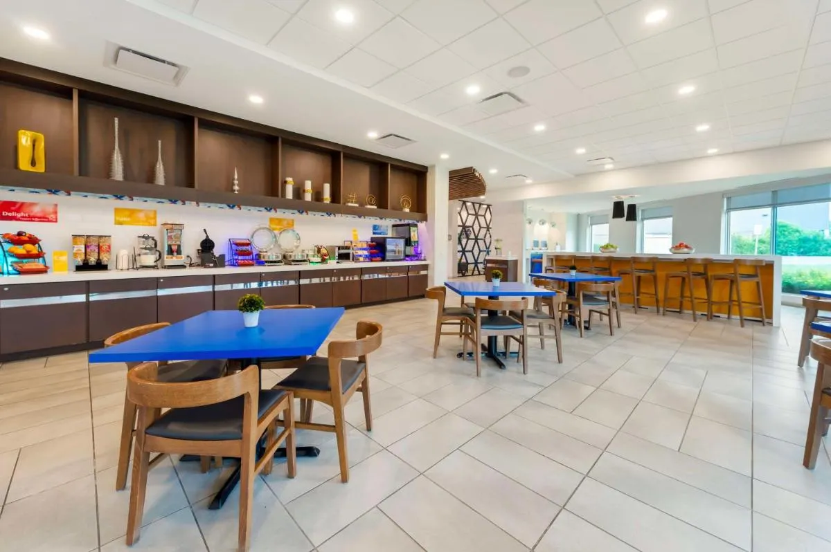 Image 3 of GLō Best Western Kanata Ottawa West