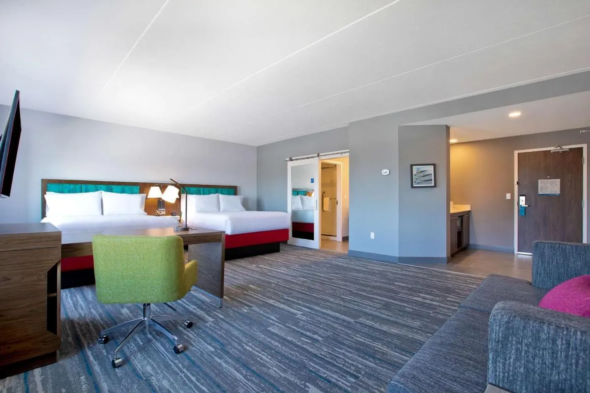 Image 1 of Hampton Inn & Suites Ottawa West, Ontario, Canada