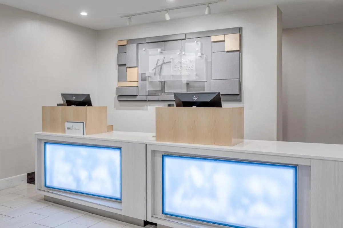 Image 6 of Holiday Inn Express Hotel & Suites Ottawa Airport, an IHG Hotel