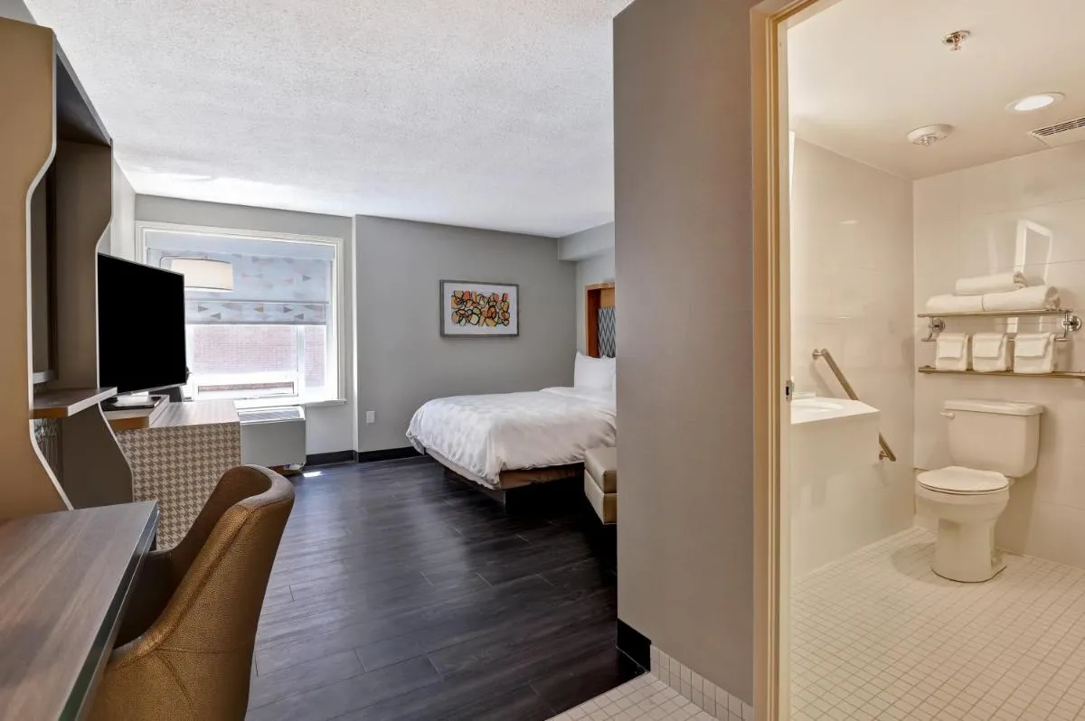 Image 2 of Holiday Inn – Ottawa Dwtn – Parliament Hill, an IHG Hotel