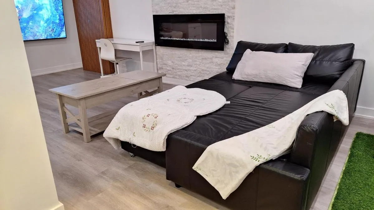 Image 1 of Independent Studio Suite