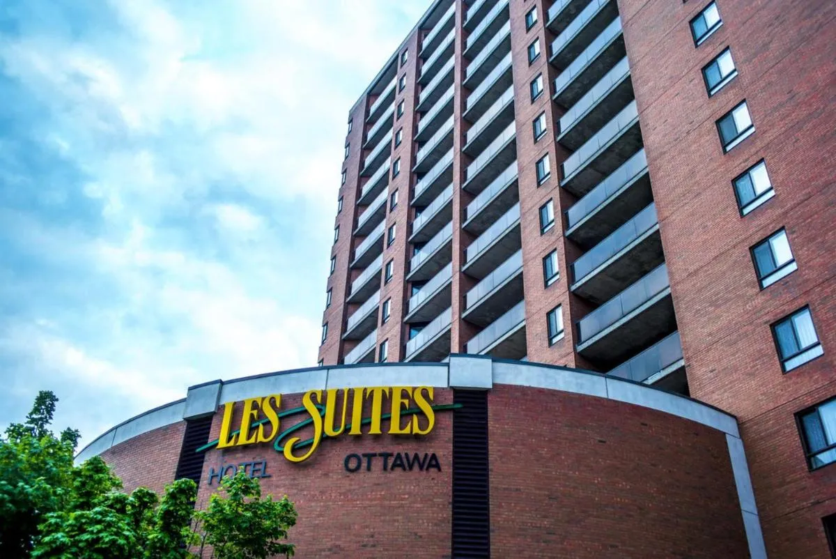 Image 2 of Les Suites Hotel