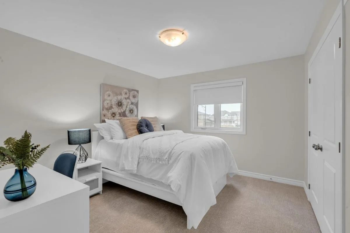 Image 1 of Luxurious and Beautiful, Ottawa