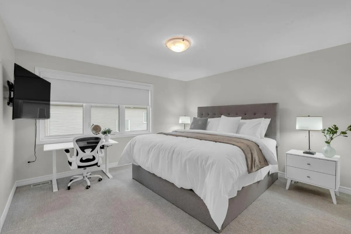 Image 6 of Luxurious and Beautiful, Ottawa