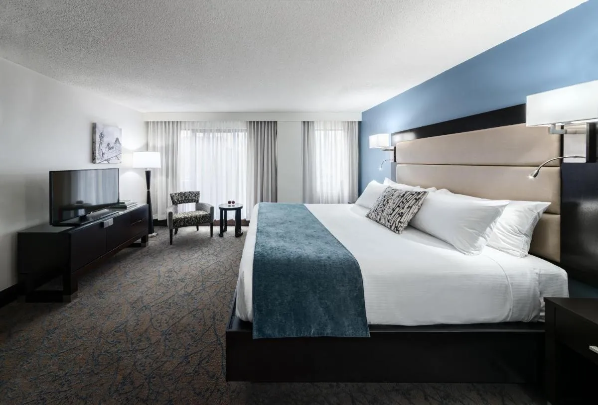 Image 6 of Ottawa Embassy Hotel & Suites