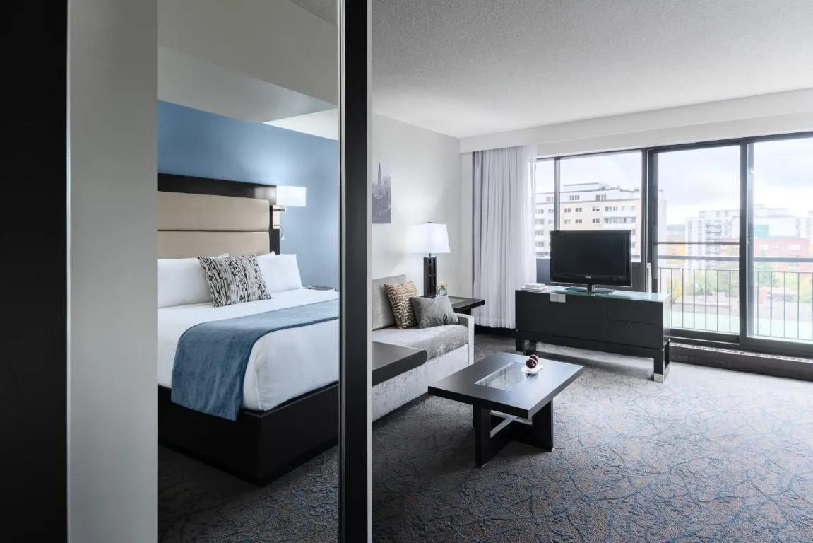 Image of Ottawa Embassy Hotel & Suites