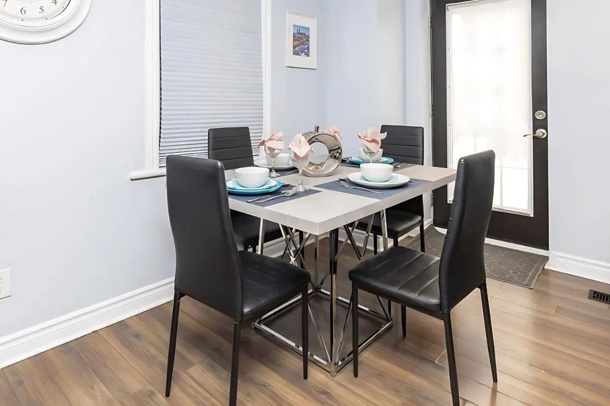 Image 3 of Pet Friendly – 1BR Newly Renovated Apartment