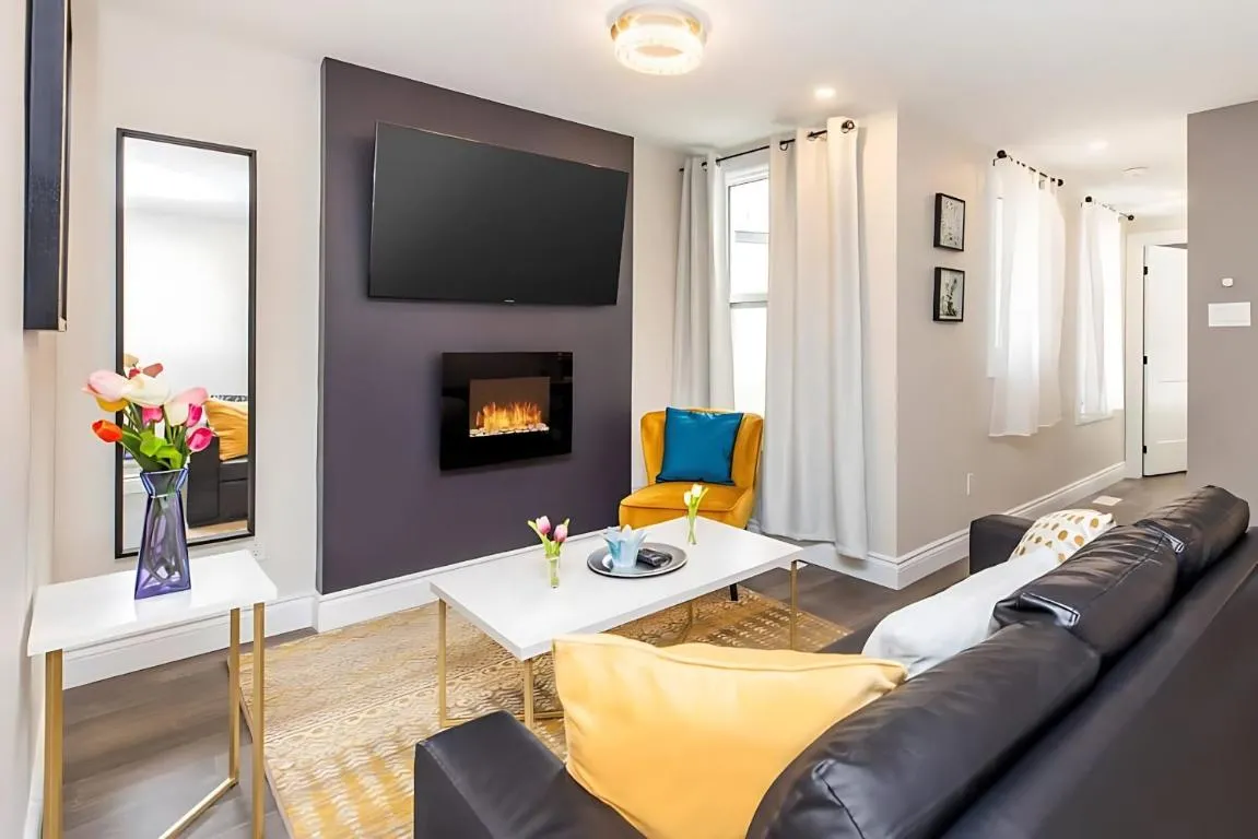 Image of Pet-Friendly 2BR Condo – Near University