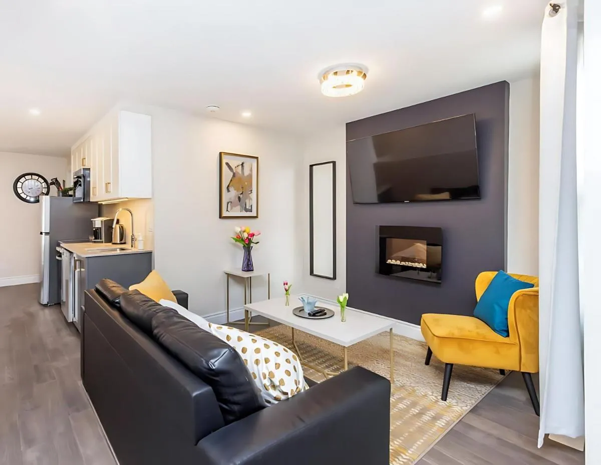 Image 6 of Pet-Friendly 2BR Condo – Near University