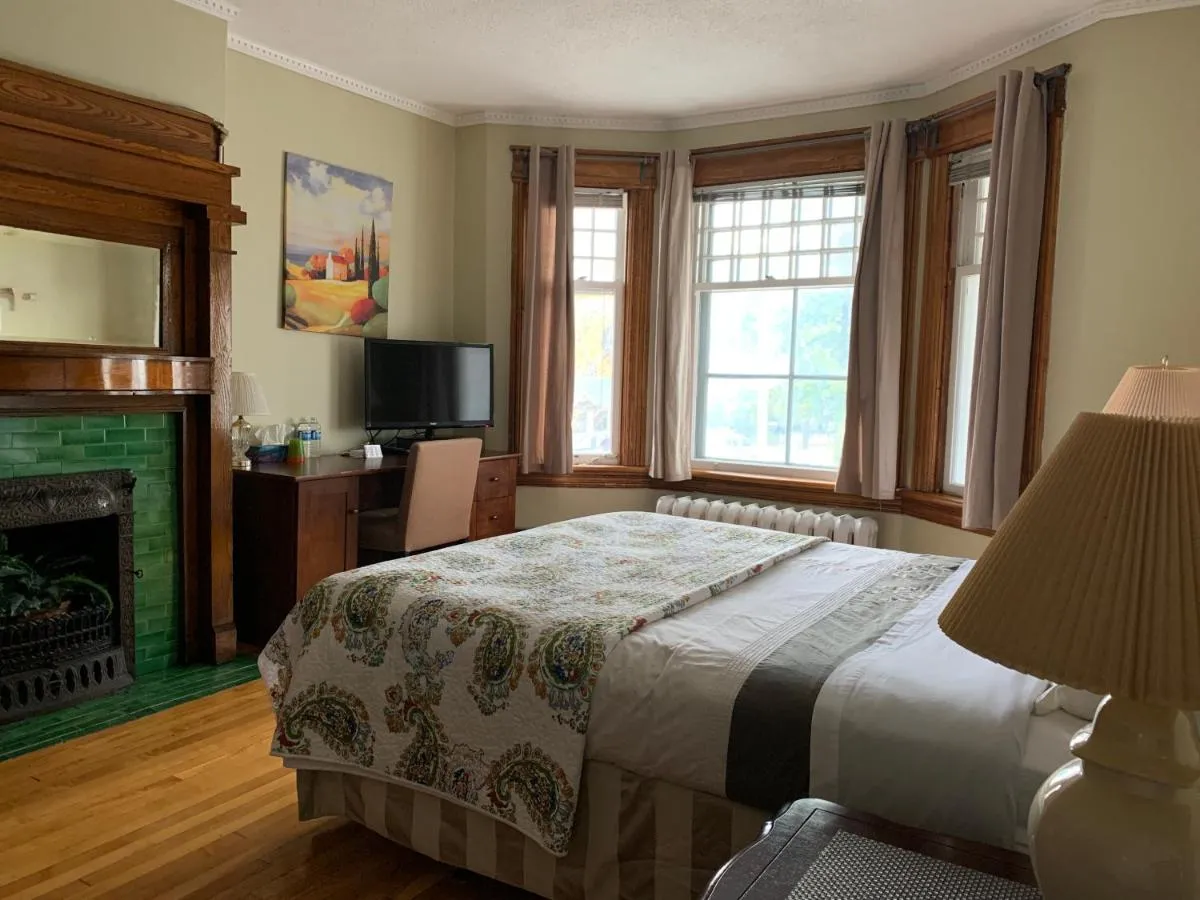 Image 1 of Rideau Inn
