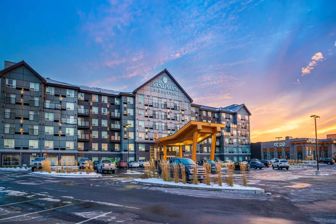 Image of Sandman Signature Ottawa Airport Hotel