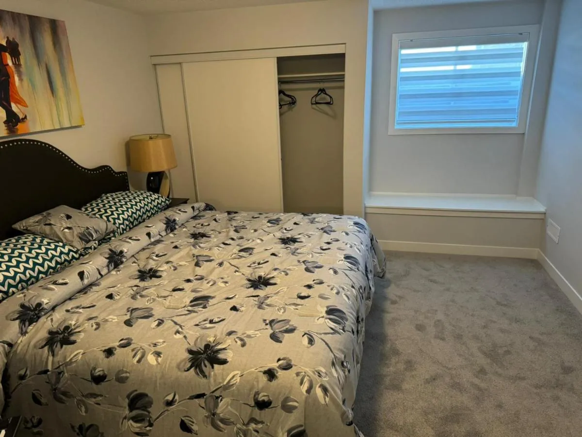 Image 5 of Serenity Suite