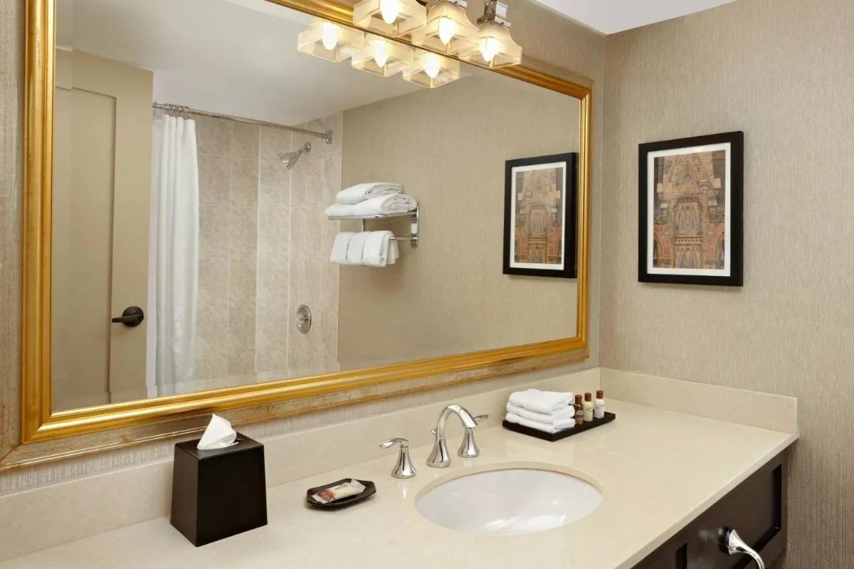 Image 2 of Sheraton Ottawa Hotel
