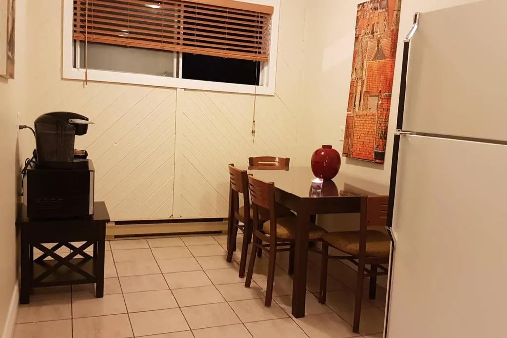 Image 4 of 2-Bedroom Apartment Sweet #5 by Amazing Property Rentals