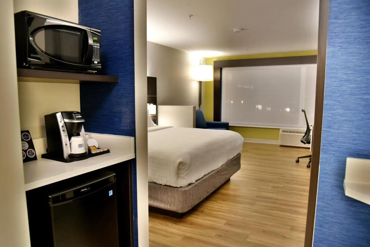 Image 2 of Holiday Inn Express & Suites – Gatineau – Ottawa by IHG