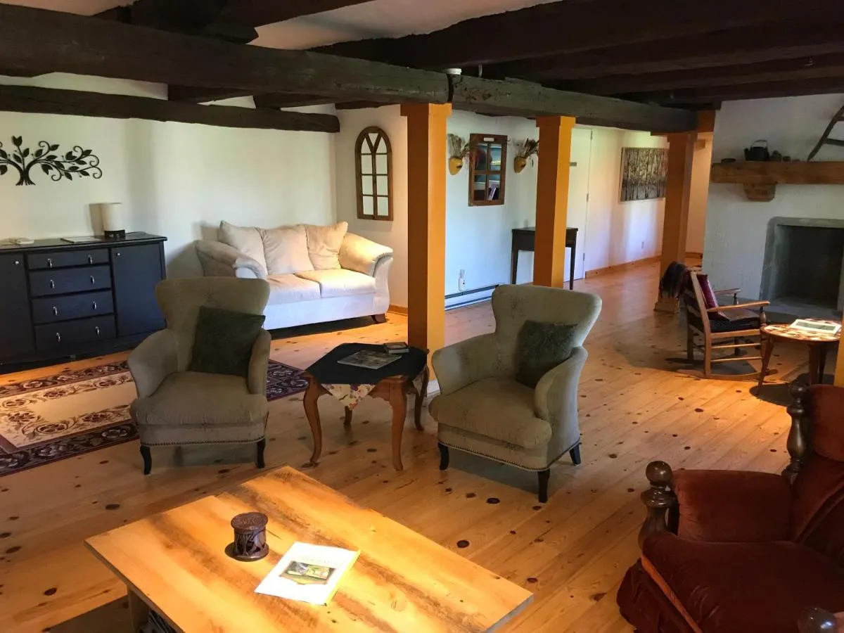 Image 4 of La Grange Country Inn