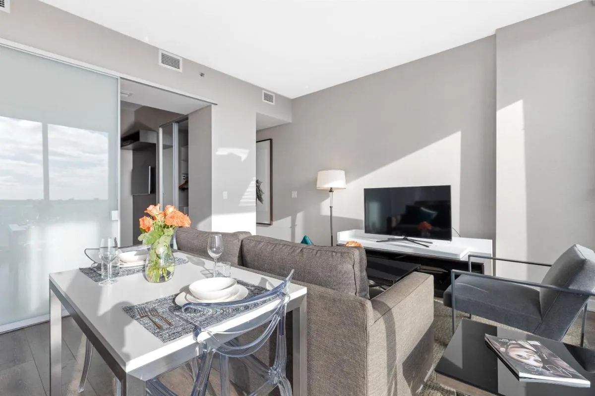 Image 3 of SOHO Residences Lisgar