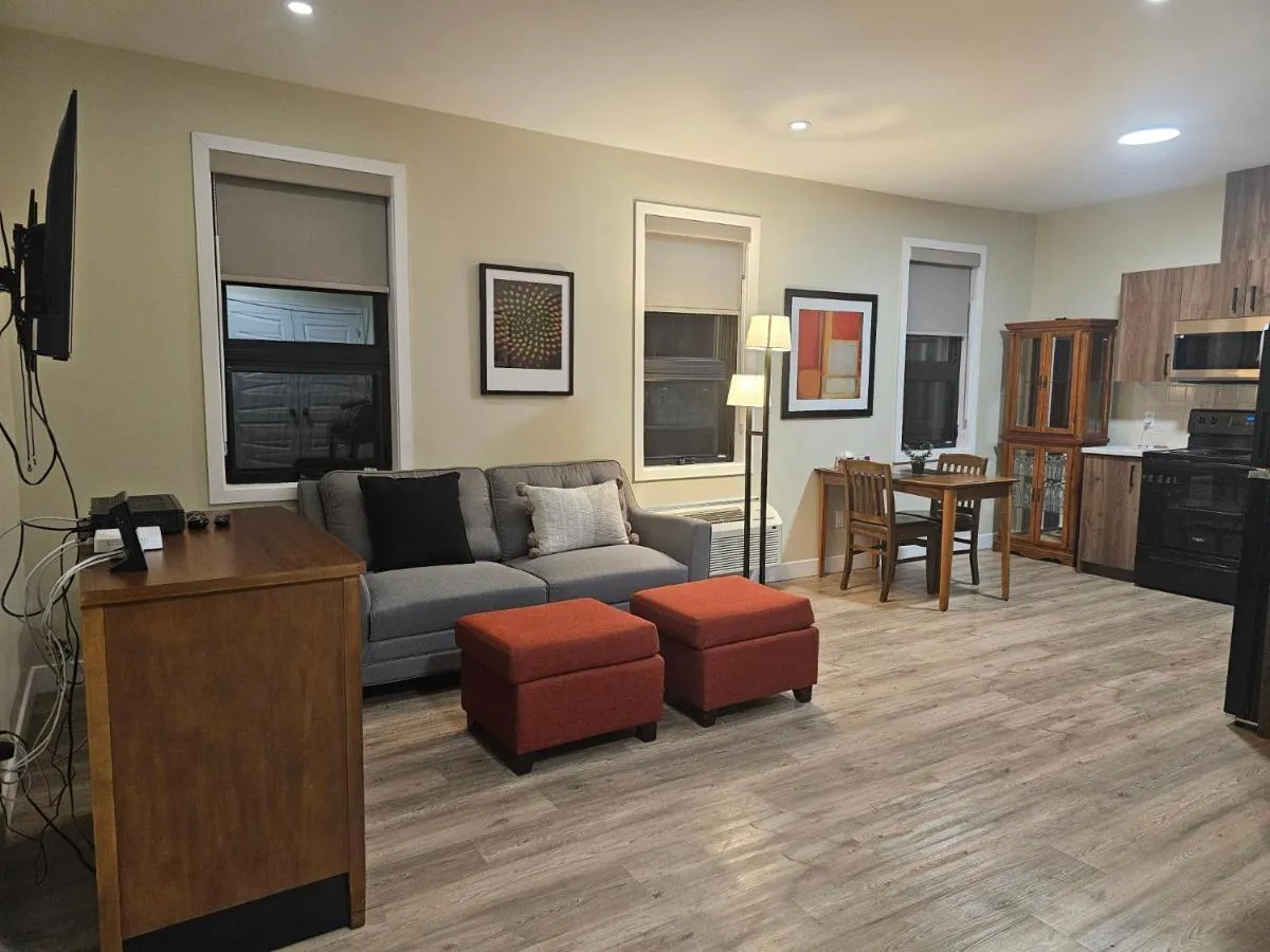 Image 6 of Spacious 2 Bedroom Loft Apt #7