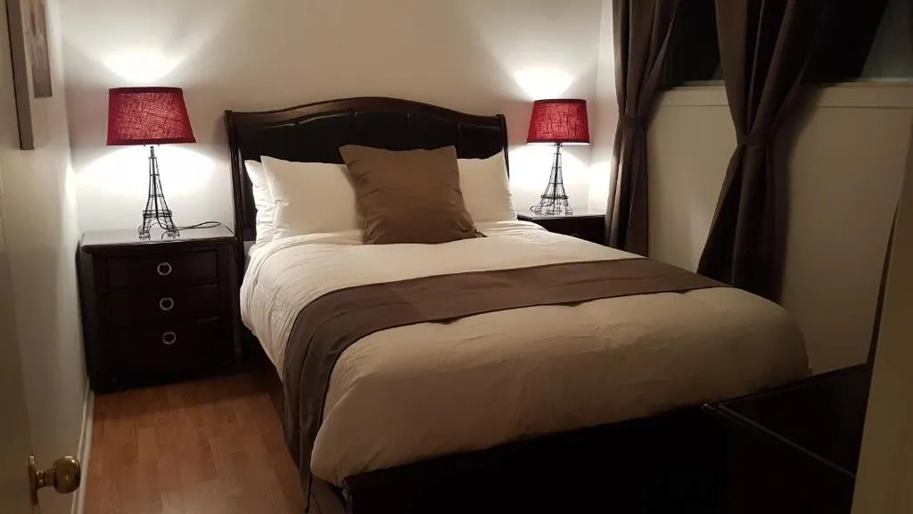 Image of Three-Bedroom Apartment Sweet #6 by Amazing Property Rentals