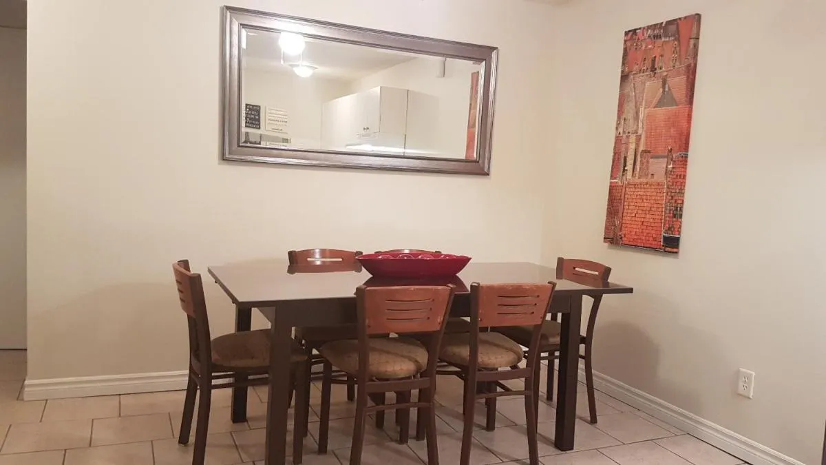 Image 6 of Three-Bedroom Apartment Sweet #6 by Amazing Property Rentals