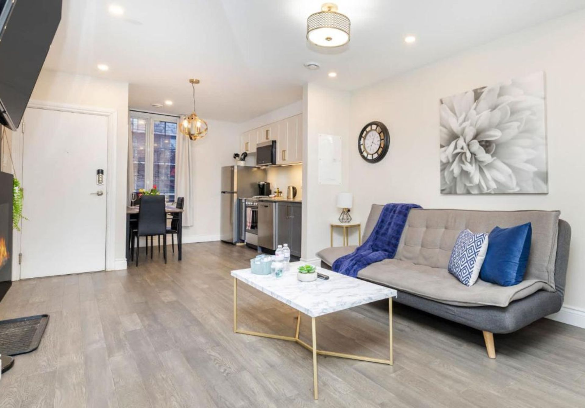 Lowertown Apartment – Sleeps 4